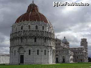 [P12] Pisa-Piazza dei Miracoli - Baptisteriul, Domul si turnul inclinat » foto by BOGDAN DSN
 - 
<span class="allrVoted glyphicon glyphicon-heart hidden" id="av424004"></span>
<a class="m-l-10 hidden" id="sv424004" onclick="voting_Foto_DelVot(,424004,8341)" role="button">șterge vot <span class="glyphicon glyphicon-remove"></span></a>
<a id="v9424004" class=" c-red"  onclick="voting_Foto_SetVot(424004)" role="button"><span class="glyphicon glyphicon-heart-empty"></span> <b>LIKE</b> = Votează poza</a> <img class="hidden"  id="f424004W9" src="/imagini/loader.gif" border="0" /><span class="AjErrMes hidden" id="e424004ErM"></span>
