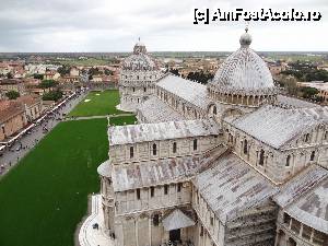 [P14] Campo dei Miracoli vazut din turn - Pisa » foto by BOGDAN DSN
 - 
<span class="allrVoted glyphicon glyphicon-heart hidden" id="av424006"></span>
<a class="m-l-10 hidden" id="sv424006" onclick="voting_Foto_DelVot(,424006,8341)" role="button">șterge vot <span class="glyphicon glyphicon-remove"></span></a>
<a id="v9424006" class=" c-red"  onclick="voting_Foto_SetVot(424006)" role="button"><span class="glyphicon glyphicon-heart-empty"></span> <b>LIKE</b> = Votează poza</a> <img class="hidden"  id="f424006W9" src="/imagini/loader.gif" border="0" /><span class="AjErrMes hidden" id="e424006ErM"></span>