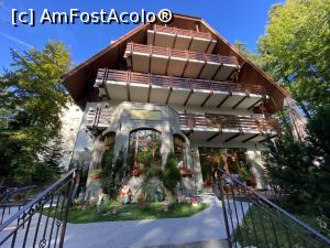 [P18] Vila Marald Sinaia. Sora de 5 stele, Opus Villa unde am mers pentru micul dejun. » foto by Floria
 - 
<span class="allrVoted glyphicon glyphicon-heart hidden" id="av1281920"></span>
<a class="m-l-10 hidden" id="sv1281920" onclick="voting_Foto_DelVot(,1281920,8342)" role="button">șterge vot <span class="glyphicon glyphicon-remove"></span></a>
<a id="v91281920" class=" c-red"  onclick="voting_Foto_SetVot(1281920)" role="button"><span class="glyphicon glyphicon-heart-empty"></span> <b>LIKE</b> = Votează poza</a> <img class="hidden"  id="f1281920W9" src="/imagini/loader.gif" border="0" /><span class="AjErrMes hidden" id="e1281920ErM"></span>