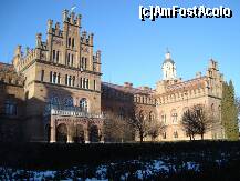 [P06] Cernauţi - In curtea Universitătii » foto by popescu.borsa*
 - 
<span class="allrVoted glyphicon glyphicon-heart hidden" id="av181815"></span>
<a class="m-l-10 hidden" id="sv181815" onclick="voting_Foto_DelVot(,181815,8421)" role="button">șterge vot <span class="glyphicon glyphicon-remove"></span></a>
<a id="v9181815" class=" c-red"  onclick="voting_Foto_SetVot(181815)" role="button"><span class="glyphicon glyphicon-heart-empty"></span> <b>LIKE</b> = Votează poza</a> <img class="hidden"  id="f181815W9" src="/imagini/loader.gif" border="0" /><span class="AjErrMes hidden" id="e181815ErM"></span>