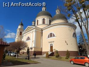 [P12] Cernăuți, Catedrala Sfântul Duh, este impozantă și are o curte mare, vom merge spre ea..., » foto by mprofeanu
 - 
<span class="allrVoted glyphicon glyphicon-heart hidden" id="av1507604"></span>
<a class="m-l-10 hidden" id="sv1507604" onclick="voting_Foto_DelVot(,1507604,8421)" role="button">șterge vot <span class="glyphicon glyphicon-remove"></span></a>
<a id="v91507604" class=" c-red"  onclick="voting_Foto_SetVot(1507604)" role="button"><span class="glyphicon glyphicon-heart-empty"></span> <b>LIKE</b> = Votează poza</a> <img class="hidden"  id="f1507604W9" src="/imagini/loader.gif" border="0" /><span class="AjErrMes hidden" id="e1507604ErM"></span>