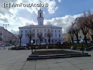 [P27] Cernăuți, Piața Centrală, Primăria, natura încă nu își cerea drepturile... » foto by mprofeanu
 - 
<span class="allrVoted glyphicon glyphicon-heart hidden" id="av1507619"></span>
<a class="m-l-10 hidden" id="sv1507619" onclick="voting_Foto_DelVot(,1507619,8421)" role="button">șterge vot <span class="glyphicon glyphicon-remove"></span></a>
<a id="v91507619" class=" c-red"  onclick="voting_Foto_SetVot(1507619)" role="button"><span class="glyphicon glyphicon-heart-empty"></span> <b>LIKE</b> = Votează poza</a> <img class="hidden"  id="f1507619W9" src="/imagini/loader.gif" border="0" /><span class="AjErrMes hidden" id="e1507619ErM"></span>