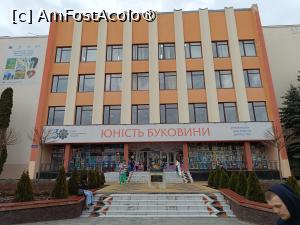 [P46] Cernăuți, Centrul pentru Educație Estetică „Tineretul Bucovinei” de pe strada Heroyin Maydanu » foto by mprofeanu
 - 
<span class="allrVoted glyphicon glyphicon-heart hidden" id="av1508264"></span>
<a class="m-l-10 hidden" id="sv1508264" onclick="voting_Foto_DelVot(,1508264,8421)" role="button">șterge vot <span class="glyphicon glyphicon-remove"></span></a>
<a id="v91508264" class=" c-red"  onclick="voting_Foto_SetVot(1508264)" role="button"><span class="glyphicon glyphicon-heart-empty"></span> <b>LIKE</b> = Votează poza</a> <img class="hidden"  id="f1508264W9" src="/imagini/loader.gif" border="0" /><span class="AjErrMes hidden" id="e1508264ErM"></span>