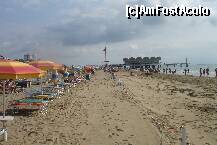 [P12] Partea cu umbrele obişnuite...se poate observa cordonul de,delimitare între 'plătit' şi 'free beach'. » foto by Alex_Macedo
 - 
<span class="allrVoted glyphicon glyphicon-heart hidden" id="av152266"></span>
<a class="m-l-10 hidden" id="sv152266" onclick="voting_Foto_DelVot(,152266,8450)" role="button">șterge vot <span class="glyphicon glyphicon-remove"></span></a>
<a id="v9152266" class=" c-red"  onclick="voting_Foto_SetVot(152266)" role="button"><span class="glyphicon glyphicon-heart-empty"></span> <b>LIKE</b> = Votează poza</a> <img class="hidden"  id="f152266W9" src="/imagini/loader.gif" border="0" /><span class="AjErrMes hidden" id="e152266ErM"></span>