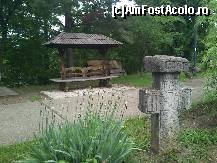 [P13] O cruce si-o banca de lemn unde sa-ti tragi rasuflarea... Romanul s-a nascut la tara!!  » foto by alinaro
 - 
<span class="allrVoted glyphicon glyphicon-heart hidden" id="av342862"></span>
<a class="m-l-10 hidden" id="sv342862" onclick="voting_Foto_DelVot(,342862,8488)" role="button">șterge vot <span class="glyphicon glyphicon-remove"></span></a>
<a id="v9342862" class=" c-red"  onclick="voting_Foto_SetVot(342862)" role="button"><span class="glyphicon glyphicon-heart-empty"></span> <b>LIKE</b> = Votează poza</a> <img class="hidden"  id="f342862W9" src="/imagini/loader.gif" border="0" /><span class="AjErrMes hidden" id="e342862ErM"></span>