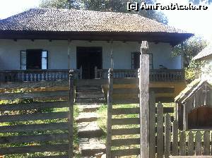 [P09] Casă din Nereju Mic, Vrancea » foto by Yersinia Pestis
 - 
<span class="allrVoted glyphicon glyphicon-heart hidden" id="av566589"></span>
<a class="m-l-10 hidden" id="sv566589" onclick="voting_Foto_DelVot(,566589,8488)" role="button">șterge vot <span class="glyphicon glyphicon-remove"></span></a>
<a id="v9566589" class=" c-red"  onclick="voting_Foto_SetVot(566589)" role="button"><span class="glyphicon glyphicon-heart-empty"></span> <b>LIKE</b> = Votează poza</a> <img class="hidden"  id="f566589W9" src="/imagini/loader.gif" border="0" /><span class="AjErrMes hidden" id="e566589ErM"></span>