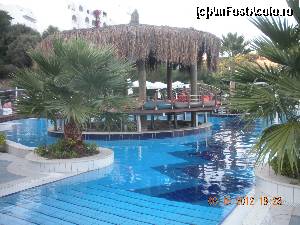 [P21] una din piscinele hotelului » foto by artemisa24
 - 
<span class="allrVoted glyphicon glyphicon-heart hidden" id="av574517"></span>
<a class="m-l-10 hidden" id="sv574517" onclick="voting_Foto_DelVot(,574517,8524)" role="button">șterge vot <span class="glyphicon glyphicon-remove"></span></a>
<a id="v9574517" class=" c-red"  onclick="voting_Foto_SetVot(574517)" role="button"><span class="glyphicon glyphicon-heart-empty"></span> <b>LIKE</b> = Votează poza</a> <img class="hidden"  id="f574517W9" src="/imagini/loader.gif" border="0" /><span class="AjErrMes hidden" id="e574517ErM"></span>
