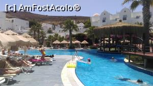 [P05] Piscina...  » foto by Butz
 - 
<span class="allrVoted glyphicon glyphicon-heart hidden" id="av976083"></span>
<a class="m-l-10 hidden" id="sv976083" onclick="voting_Foto_DelVot(,976083,8524)" role="button">șterge vot <span class="glyphicon glyphicon-remove"></span></a>
<a id="v9976083" class=" c-red"  onclick="voting_Foto_SetVot(976083)" role="button"><span class="glyphicon glyphicon-heart-empty"></span> <b>LIKE</b> = Votează poza</a> <img class="hidden"  id="f976083W9" src="/imagini/loader.gif" border="0" /><span class="AjErrMes hidden" id="e976083ErM"></span>