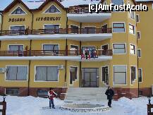[P01] Intrarea in hotelul Poiana Izvorului » foto by dananecula*
 - 
<span class="allrVoted glyphicon glyphicon-heart hidden" id="av185874"></span>
<a class="m-l-10 hidden" id="sv185874" onclick="voting_Foto_DelVot(,185874,8551)" role="button">șterge vot <span class="glyphicon glyphicon-remove"></span></a>
<a id="v9185874" class=" c-red"  onclick="voting_Foto_SetVot(185874)" role="button"><span class="glyphicon glyphicon-heart-empty"></span> <b>LIKE</b> = Votează poza</a> <img class="hidden"  id="f185874W9" src="/imagini/loader.gif" border="0" /><span class="AjErrMes hidden" id="e185874ErM"></span>