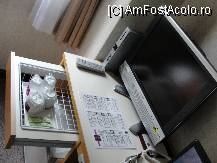 [P25] Televizorul cu sertarul unde zilnic aveam pliculetele de ceai pregatite cu canile si paharele » foto by dananecula*
 - 
<span class="allrVoted glyphicon glyphicon-heart hidden" id="av90833"></span>
<a class="m-l-10 hidden" id="sv90833" onclick="voting_Foto_DelVot(,90833,8570)" role="button">șterge vot <span class="glyphicon glyphicon-remove"></span></a>
<a id="v990833" class=" c-red"  onclick="voting_Foto_SetVot(90833)" role="button"><span class="glyphicon glyphicon-heart-empty"></span> <b>LIKE</b> = Votează poza</a> <img class="hidden"  id="f90833W9" src="/imagini/loader.gif" border="0" /><span class="AjErrMes hidden" id="e90833ErM"></span>