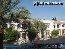 [P01] Vedere din balcon spre piscina hotelului » foto by cami1212
 - 
<span class="allrVoted glyphicon glyphicon-heart hidden" id="av187238"></span>
<a class="m-l-10 hidden" id="sv187238" onclick="voting_Foto_DelVot(,187238,8600)" role="button">șterge vot <span class="glyphicon glyphicon-remove"></span></a>
<a id="v9187238" class=" c-red"  onclick="voting_Foto_SetVot(187238)" role="button"><span class="glyphicon glyphicon-heart-empty"></span> <b>LIKE</b> = Votează poza</a> <img class="hidden"  id="f187238W9" src="/imagini/loader.gif" border="0" /><span class="AjErrMes hidden" id="e187238ErM"></span>