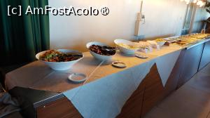 [P07] Bufetul ”all you can eat”, Troodos Square » foto by Carmen Ion
 - 
<span class="allrVoted glyphicon glyphicon-heart hidden" id="av1475032"></span>
<a class="m-l-10 hidden" id="sv1475032" onclick="voting_Foto_DelVot(,1475032,8662)" role="button">șterge vot <span class="glyphicon glyphicon-remove"></span></a>
<a id="v91475032" class=" c-red"  onclick="voting_Foto_SetVot(1475032)" role="button"><span class="glyphicon glyphicon-heart-empty"></span> <b>LIKE</b> = Votează poza</a> <img class="hidden"  id="f1475032W9" src="/imagini/loader.gif" border="0" /><span class="AjErrMes hidden" id="e1475032ErM"></span>