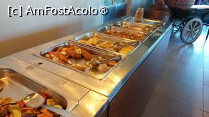 [P09] Bufetul ”all you can eat”, Troodos Square » foto by Carmen Ion
 - 
<span class="allrVoted glyphicon glyphicon-heart hidden" id="av1475034"></span>
<a class="m-l-10 hidden" id="sv1475034" onclick="voting_Foto_DelVot(,1475034,8662)" role="button">șterge vot <span class="glyphicon glyphicon-remove"></span></a>
<a id="v91475034" class=" c-red"  onclick="voting_Foto_SetVot(1475034)" role="button"><span class="glyphicon glyphicon-heart-empty"></span> <b>LIKE</b> = Votează poza</a> <img class="hidden"  id="f1475034W9" src="/imagini/loader.gif" border="0" /><span class="AjErrMes hidden" id="e1475034ErM"></span>