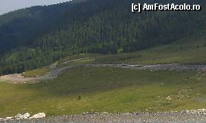 [P05] Soseaua Transalpina (NovacI-Sebes0la coborare spre Obarsia Lotrului » foto by traian.leuca †
 - 
<span class="allrVoted glyphicon glyphicon-heart hidden" id="av396851"></span>
<a class="m-l-10 hidden" id="sv396851" onclick="voting_Foto_DelVot(,396851,8666)" role="button">șterge vot <span class="glyphicon glyphicon-remove"></span></a>
<a id="v9396851" class=" c-red"  onclick="voting_Foto_SetVot(396851)" role="button"><span class="glyphicon glyphicon-heart-empty"></span> <b>LIKE</b> = Votează poza</a> <img class="hidden"  id="f396851W9" src="/imagini/loader.gif" border="0" /><span class="AjErrMes hidden" id="e396851ErM"></span>