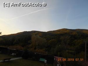 [P09] curtea pensiunii Poiana Galdei » foto by zlatna
 - 
<span class="allrVoted glyphicon glyphicon-heart hidden" id="av1111810"></span>
<a class="m-l-10 hidden" id="sv1111810" onclick="voting_Foto_DelVot(,1111810,8692)" role="button">șterge vot <span class="glyphicon glyphicon-remove"></span></a>
<a id="v91111810" class=" c-red"  onclick="voting_Foto_SetVot(1111810)" role="button"><span class="glyphicon glyphicon-heart-empty"></span> <b>LIKE</b> = Votează poza</a> <img class="hidden"  id="f1111810W9" src="/imagini/loader.gif" border="0" /><span class="AjErrMes hidden" id="e1111810ErM"></span>