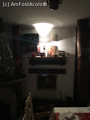 [P20] În restaurant » foto by Yersinia Pestis
 - 
<span class="allrVoted glyphicon glyphicon-heart hidden" id="av835008"></span>
<a class="m-l-10 hidden" id="sv835008" onclick="voting_Foto_DelVot(,835008,8779)" role="button">șterge vot <span class="glyphicon glyphicon-remove"></span></a>
<a id="v9835008" class=" c-red"  onclick="voting_Foto_SetVot(835008)" role="button"><span class="glyphicon glyphicon-heart-empty"></span> <b>LIKE</b> = Votează poza</a> <img class="hidden"  id="f835008W9" src="/imagini/loader.gif" border="0" /><span class="AjErrMes hidden" id="e835008ErM"></span>