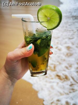 [P40] Un cocktail pe plajă » foto by cata2106
 - 
<span class="allrVoted glyphicon glyphicon-heart hidden" id="av1286560"></span>
<a class="m-l-10 hidden" id="sv1286560" onclick="voting_Foto_DelVot(,1286560,8783)" role="button">șterge vot <span class="glyphicon glyphicon-remove"></span></a>
<a id="v91286560" class=" c-red"  onclick="voting_Foto_SetVot(1286560)" role="button"><span class="glyphicon glyphicon-heart-empty"></span> <b>LIKE</b> = Votează poza</a> <img class="hidden"  id="f1286560W9" src="/imagini/loader.gif" border="0" /><span class="AjErrMes hidden" id="e1286560ErM"></span>