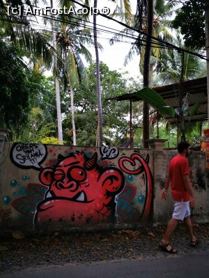 [P43] Pe străzile din Mirissa » foto by cata2106
 - 
<span class="allrVoted glyphicon glyphicon-heart hidden" id="av1286563"></span>
<a class="m-l-10 hidden" id="sv1286563" onclick="voting_Foto_DelVot(,1286563,8783)" role="button">șterge vot <span class="glyphicon glyphicon-remove"></span></a>
<a id="v91286563" class=" c-red"  onclick="voting_Foto_SetVot(1286563)" role="button"><span class="glyphicon glyphicon-heart-empty"></span> <b>LIKE</b> = Votează poza</a> <img class="hidden"  id="f1286563W9" src="/imagini/loader.gif" border="0" /><span class="AjErrMes hidden" id="e1286563ErM"></span>