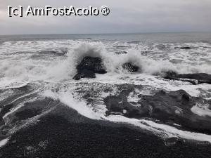 [P49] Reynisfjara » foto by adso
 - 
<span class="allrVoted glyphicon glyphicon-heart hidden" id="av1510229"></span>
<a class="m-l-10 hidden" id="sv1510229" onclick="voting_Foto_DelVot(,1510229,8786)" role="button">șterge vot <span class="glyphicon glyphicon-remove"></span></a>
<a id="v91510229" class=" c-red"  onclick="voting_Foto_SetVot(1510229)" role="button"><span class="glyphicon glyphicon-heart-empty"></span> <b>LIKE</b> = Votează poza</a> <img class="hidden"  id="f1510229W9" src="/imagini/loader.gif" border="0" /><span class="AjErrMes hidden" id="e1510229ErM"></span>