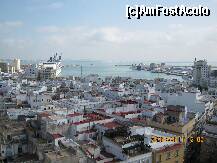 [P02] Vasul MSC Poesia din turnul catedralei din Cadiz » foto by bogdan99
 - 
<span class="allrVoted glyphicon glyphicon-heart hidden" id="av196314"></span>
<a class="m-l-10 hidden" id="sv196314" onclick="voting_Foto_DelVot(,196314,8818)" role="button">șterge vot <span class="glyphicon glyphicon-remove"></span></a>
<a id="v9196314" class=" c-red"  onclick="voting_Foto_SetVot(196314)" role="button"><span class="glyphicon glyphicon-heart-empty"></span> <b>LIKE</b> = Votează poza</a> <img class="hidden"  id="f196314W9" src="/imagini/loader.gif" border="0" /><span class="AjErrMes hidden" id="e196314ErM"></span>