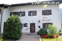 [P02] Haus Sonnenblick - fatada casei, vedere din strada ce duce spre centrul statiunii. » foto by nicollec
 - 
<span class="allrVoted glyphicon glyphicon-heart hidden" id="av199021"></span>
<a class="m-l-10 hidden" id="sv199021" onclick="voting_Foto_DelVot(,199021,8875)" role="button">șterge vot <span class="glyphicon glyphicon-remove"></span></a>
<a id="v9199021" class=" c-red"  onclick="voting_Foto_SetVot(199021)" role="button"><span class="glyphicon glyphicon-heart-empty"></span> <b>LIKE</b> = Votează poza</a> <img class="hidden"  id="f199021W9" src="/imagini/loader.gif" border="0" /><span class="AjErrMes hidden" id="e199021ErM"></span>