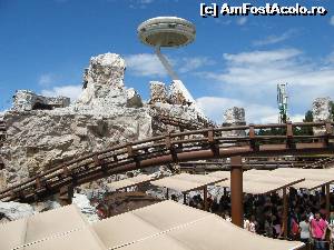 [P06] Flying Island, Gardaland - Italia » foto by vlado2
 - 
<span class="allrVoted glyphicon glyphicon-heart hidden" id="av547274"></span>
<a class="m-l-10 hidden" id="sv547274" onclick="voting_Foto_DelVot(,547274,8903)" role="button">șterge vot <span class="glyphicon glyphicon-remove"></span></a>
<a id="v9547274" class=" c-red"  onclick="voting_Foto_SetVot(547274)" role="button"><span class="glyphicon glyphicon-heart-empty"></span> <b>LIKE</b> = Votează poza</a> <img class="hidden"  id="f547274W9" src="/imagini/loader.gif" border="0" /><span class="AjErrMes hidden" id="e547274ErM"></span>