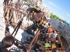 [P24] În trenulețul Mammut » foto by ariciu*
 - 
<span class="allrVoted glyphicon glyphicon-heart hidden" id="av734616"></span>
<a class="m-l-10 hidden" id="sv734616" onclick="voting_Foto_DelVot(,734616,8903)" role="button">șterge vot <span class="glyphicon glyphicon-remove"></span></a>
<a id="v9734616" class=" c-red"  onclick="voting_Foto_SetVot(734616)" role="button"><span class="glyphicon glyphicon-heart-empty"></span> <b>LIKE</b> = Votează poza</a> <img class="hidden"  id="f734616W9" src="/imagini/loader.gif" border="0" /><span class="AjErrMes hidden" id="e734616ErM"></span>