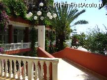 [P19] Holiday Park Resort Alanya - pe aici ajungem la restaurant » foto by biancuta
 - 
<span class="allrVoted glyphicon glyphicon-heart hidden" id="av207661"></span>
<a class="m-l-10 hidden" id="sv207661" onclick="voting_Foto_DelVot(,207661,8918)" role="button">șterge vot <span class="glyphicon glyphicon-remove"></span></a>
<a id="v9207661" class=" c-red"  onclick="voting_Foto_SetVot(207661)" role="button"><span class="glyphicon glyphicon-heart-empty"></span> <b>LIKE</b> = Votează poza</a> <img class="hidden"  id="f207661W9" src="/imagini/loader.gif" border="0" /><span class="AjErrMes hidden" id="e207661ErM"></span>