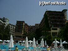 [P08] Hotelul Holiday Park Resort, hotelul vazut dinspre tobogane » foto by magdalena
 - 
<span class="allrVoted glyphicon glyphicon-heart hidden" id="av200303"></span>
<a class="m-l-10 hidden" id="sv200303" onclick="voting_Foto_DelVot(,200303,8918)" role="button">șterge vot <span class="glyphicon glyphicon-remove"></span></a>
<a id="v9200303" class=" c-red"  onclick="voting_Foto_SetVot(200303)" role="button"><span class="glyphicon glyphicon-heart-empty"></span> <b>LIKE</b> = Votează poza</a> <img class="hidden"  id="f200303W9" src="/imagini/loader.gif" border="0" /><span class="AjErrMes hidden" id="e200303ErM"></span>