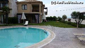 [P13] Apartamentul nostru din vila 7 (la parter) » foto by mauricius*
 - 
<span class="allrVoted glyphicon glyphicon-heart hidden" id="av639286"></span>
<a class="m-l-10 hidden" id="sv639286" onclick="voting_Foto_DelVot(,639286,9009)" role="button">șterge vot <span class="glyphicon glyphicon-remove"></span></a>
<a id="v9639286" class=" c-red"  onclick="voting_Foto_SetVot(639286)" role="button"><span class="glyphicon glyphicon-heart-empty"></span> <b>LIKE</b> = Votează poza</a> <img class="hidden"  id="f639286W9" src="/imagini/loader.gif" border="0" /><span class="AjErrMes hidden" id="e639286ErM"></span>