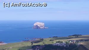[P23] Bass Rock, de pe North Berwick Law » foto by ovi4x4
 - 
<span class="allrVoted glyphicon glyphicon-heart hidden" id="av879899"></span>
<a class="m-l-10 hidden" id="sv879899" onclick="voting_Foto_DelVot(,879899,9014)" role="button">șterge vot <span class="glyphicon glyphicon-remove"></span></a>
<a id="v9879899" class=" c-red"  onclick="voting_Foto_SetVot(879899)" role="button"><span class="glyphicon glyphicon-heart-empty"></span> <b>LIKE</b> = Votează poza</a> <img class="hidden"  id="f879899W9" src="/imagini/loader.gif" border="0" /><span class="AjErrMes hidden" id="e879899ErM"></span>