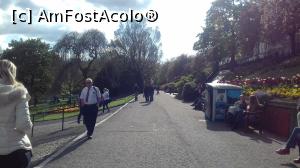 [P04] În Princes Street Gardens, sub razele soarelui de mai » foto by diacrys*
 - 
<span class="allrVoted glyphicon glyphicon-heart hidden" id="av1108725"></span>
<a class="m-l-10 hidden" id="sv1108725" onclick="voting_Foto_DelVot(,1108725,9014)" role="button">șterge vot <span class="glyphicon glyphicon-remove"></span></a>
<a id="v91108725" class=" c-red"  onclick="voting_Foto_SetVot(1108725)" role="button"><span class="glyphicon glyphicon-heart-empty"></span> <b>LIKE</b> = Votează poza</a> <img class="hidden"  id="f1108725W9" src="/imagini/loader.gif" border="0" /><span class="AjErrMes hidden" id="e1108725ErM"></span>