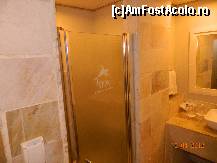 [P04] in stanga toaleta,in mijloc chiuveta si oglinda » foto by andreea72
 - 
<span class="allrVoted glyphicon glyphicon-heart hidden" id="av313004"></span>
<a class="m-l-10 hidden" id="sv313004" onclick="voting_Foto_DelVot(,313004,9056)" role="button">șterge vot <span class="glyphicon glyphicon-remove"></span></a>
<a id="v9313004" class=" c-red"  onclick="voting_Foto_SetVot(313004)" role="button"><span class="glyphicon glyphicon-heart-empty"></span> <b>LIKE</b> = Votează poza</a> <img class="hidden"  id="f313004W9" src="/imagini/loader.gif" border="0" /><span class="AjErrMes hidden" id="e313004ErM"></span>