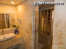 [P05] in dreapta,dusul si peretele misterios ... » foto by andreea72
 - 
<span class="allrVoted glyphicon glyphicon-heart hidden" id="av313005"></span>
<a class="m-l-10 hidden" id="sv313005" onclick="voting_Foto_DelVot(,313005,9056)" role="button">șterge vot <span class="glyphicon glyphicon-remove"></span></a>
<a id="v9313005" class=" c-red"  onclick="voting_Foto_SetVot(313005)" role="button"><span class="glyphicon glyphicon-heart-empty"></span> <b>LIKE</b> = Votează poza</a> <img class="hidden"  id="f313005W9" src="/imagini/loader.gif" border="0" /><span class="AjErrMes hidden" id="e313005ErM"></span>