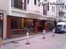 [P01] intrarea in hotel » foto by aaaaa
 - 
<span class="allrVoted glyphicon glyphicon-heart hidden" id="av208174"></span>
<a class="m-l-10 hidden" id="sv208174" onclick="voting_Foto_DelVot(,208174,9096)" role="button">șterge vot <span class="glyphicon glyphicon-remove"></span></a>
<a id="v9208174" class=" c-red"  onclick="voting_Foto_SetVot(208174)" role="button"><span class="glyphicon glyphicon-heart-empty"></span> <b>LIKE</b> = Votează poza</a> <img class="hidden"  id="f208174W9" src="/imagini/loader.gif" border="0" /><span class="AjErrMes hidden" id="e208174ErM"></span>