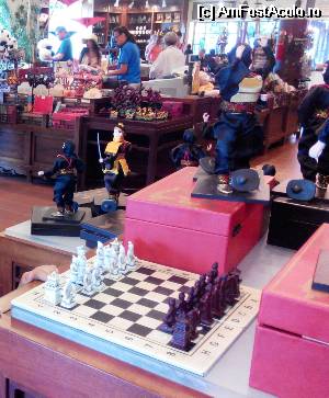 [P31] Un magazin de suveniruri din parc » foto by cdiana
 - 
<span class="allrVoted glyphicon glyphicon-heart hidden" id="av533288"></span>
<a class="m-l-10 hidden" id="sv533288" onclick="voting_Foto_DelVot(,533288,9107)" role="button">șterge vot <span class="glyphicon glyphicon-remove"></span></a>
<a id="v9533288" class=" c-red"  onclick="voting_Foto_SetVot(533288)" role="button"><span class="glyphicon glyphicon-heart-empty"></span> <b>LIKE</b> = Votează poza</a> <img class="hidden"  id="f533288W9" src="/imagini/loader.gif" border="0" /><span class="AjErrMes hidden" id="e533288ErM"></span>