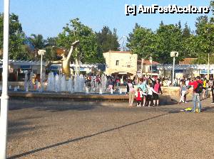 [P26] zona din fata parcului portaventura » foto by bogdan 75
 - 
<span class="allrVoted glyphicon glyphicon-heart hidden" id="av433646"></span>
<a class="m-l-10 hidden" id="sv433646" onclick="voting_Foto_DelVot(,433646,9107)" role="button">șterge vot <span class="glyphicon glyphicon-remove"></span></a>
<a id="v9433646" class=" c-red"  onclick="voting_Foto_SetVot(433646)" role="button"><span class="glyphicon glyphicon-heart-empty"></span> <b>LIKE</b> = Votează poza</a> <img class="hidden"  id="f433646W9" src="/imagini/loader.gif" border="0" /><span class="AjErrMes hidden" id="e433646ErM"></span>