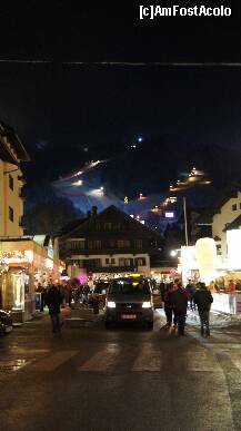 [P10] Aglomeratie in Kitzbuhel, noaptea » foto by Rusalka
 - 
<span class="allrVoted glyphicon glyphicon-heart hidden" id="av209075"></span>
<a class="m-l-10 hidden" id="sv209075" onclick="voting_Foto_DelVot(,209075,9111)" role="button">șterge vot <span class="glyphicon glyphicon-remove"></span></a>
<a id="v9209075" class=" c-red"  onclick="voting_Foto_SetVot(209075)" role="button"><span class="glyphicon glyphicon-heart-empty"></span> <b>LIKE</b> = Votează poza</a> <img class="hidden"  id="f209075W9" src="/imagini/loader.gif" border="0" /><span class="AjErrMes hidden" id="e209075ErM"></span>