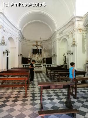 [P21] Biserica San Giorgio, interior » foto by crismis
 - 
<span class="allrVoted glyphicon glyphicon-heart hidden" id="av935821"></span>
<a class="m-l-10 hidden" id="sv935821" onclick="voting_Foto_DelVot(,935821,9192)" role="button">șterge vot <span class="glyphicon glyphicon-remove"></span></a>
<a id="v9935821" class=" c-red"  onclick="voting_Foto_SetVot(935821)" role="button"><span class="glyphicon glyphicon-heart-empty"></span> <b>LIKE</b> = Votează poza</a> <img class="hidden"  id="f935821W9" src="/imagini/loader.gif" border="0" /><span class="AjErrMes hidden" id="e935821ErM"></span>