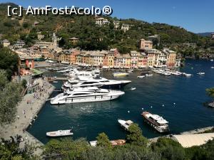 [P23] Golful din Portofino văzut de lângă Biserica San Giorgio » foto by crismis
 - 
<span class="allrVoted glyphicon glyphicon-heart hidden" id="av935823"></span>
<a class="m-l-10 hidden" id="sv935823" onclick="voting_Foto_DelVot(,935823,9192)" role="button">șterge vot <span class="glyphicon glyphicon-remove"></span></a>
<a id="v9935823" class=" c-red"  onclick="voting_Foto_SetVot(935823)" role="button"><span class="glyphicon glyphicon-heart-empty"></span> <b>LIKE</b> = Votează poza</a> <img class="hidden"  id="f935823W9" src="/imagini/loader.gif" border="0" /><span class="AjErrMes hidden" id="e935823ErM"></span>
