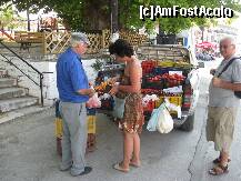 [P15] Dar nu e numai acel microbuz, in oras mai gasesti si alti mici producatori ce-si vand marfa direct din gradina proprie, la un pret negociabil » foto by dorgo
 - 
<span class="allrVoted glyphicon glyphicon-heart hidden" id="av214349"></span>
<a class="m-l-10 hidden" id="sv214349" onclick="voting_Foto_DelVot(,214349,9219)" role="button">șterge vot <span class="glyphicon glyphicon-remove"></span></a>
<a id="v9214349" class=" c-red"  onclick="voting_Foto_SetVot(214349)" role="button"><span class="glyphicon glyphicon-heart-empty"></span> <b>LIKE</b> = Votează poza</a> <img class="hidden"  id="f214349W9" src="/imagini/loader.gif" border="0" /><span class="AjErrMes hidden" id="e214349ErM"></span>