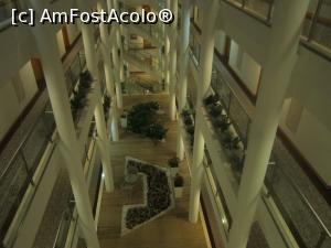 [P10] O imagine de ansamblu in interiorul hotelului » foto by bica adriana
 - 
<span class="allrVoted glyphicon glyphicon-heart hidden" id="av862587"></span>
<a class="m-l-10 hidden" id="sv862587" onclick="voting_Foto_DelVot(,862587,9244)" role="button">șterge vot <span class="glyphicon glyphicon-remove"></span></a>
<a id="v9862587" class=" c-red"  onclick="voting_Foto_SetVot(862587)" role="button"><span class="glyphicon glyphicon-heart-empty"></span> <b>LIKE</b> = Votează poza</a> <img class="hidden"  id="f862587W9" src="/imagini/loader.gif" border="0" /><span class="AjErrMes hidden" id="e862587ErM"></span>