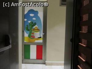 [P01] Usa de la intrarea in restaurantul mexican » foto by bica adriana
 - 
<span class="allrVoted glyphicon glyphicon-heart hidden" id="av867891"></span>
<a class="m-l-10 hidden" id="sv867891" onclick="voting_Foto_DelVot(,867891,9244)" role="button">șterge vot <span class="glyphicon glyphicon-remove"></span></a>
<a id="v9867891" class=" c-red"  onclick="voting_Foto_SetVot(867891)" role="button"><span class="glyphicon glyphicon-heart-empty"></span> <b>LIKE</b> = Votează poza</a> <img class="hidden"  id="f867891W9" src="/imagini/loader.gif" border="0" /><span class="AjErrMes hidden" id="e867891ErM"></span>