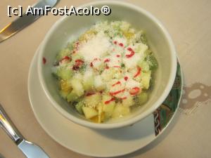 [P16] Salata de fructe » foto by bica adriana
 - 
<span class="allrVoted glyphicon glyphicon-heart hidden" id="av867906"></span>
<a class="m-l-10 hidden" id="sv867906" onclick="voting_Foto_DelVot(,867906,9244)" role="button">șterge vot <span class="glyphicon glyphicon-remove"></span></a>
<a id="v9867906" class=" c-red"  onclick="voting_Foto_SetVot(867906)" role="button"><span class="glyphicon glyphicon-heart-empty"></span> <b>LIKE</b> = Votează poza</a> <img class="hidden"  id="f867906W9" src="/imagini/loader.gif" border="0" /><span class="AjErrMes hidden" id="e867906ErM"></span>
