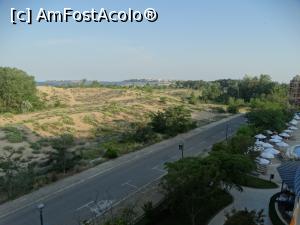 [P01] Vedere din camera de tip &rdquo;suite&rdquo;, cea mai nordică de la etajul 3 » foto by Kavarnap
 - 
<span class="allrVoted glyphicon glyphicon-heart hidden" id="av1238407"></span>
<a class="m-l-10 hidden" id="sv1238407" onclick="voting_Foto_DelVot(,1238407,9284)" role="button">șterge vot <span class="glyphicon glyphicon-remove"></span></a>
<a id="v91238407" class=" c-red"  onclick="voting_Foto_SetVot(1238407)" role="button"><span class="glyphicon glyphicon-heart-empty"></span> <b>LIKE</b> = Votează poza</a> <img class="hidden"  id="f1238407W9" src="/imagini/loader.gif" border="0" /><span class="AjErrMes hidden" id="e1238407ErM"></span>