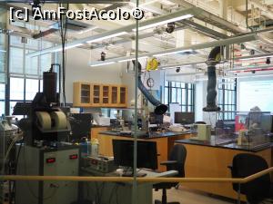 [P13] Un laborator universitar din MIT (fotografiatul era interzis acolo de fapt)  » foto by DanCld
 - 
<span class="allrVoted glyphicon glyphicon-heart hidden" id="av1101894"></span>
<a class="m-l-10 hidden" id="sv1101894" onclick="voting_Foto_DelVot(,1101894,9314)" role="button">șterge vot <span class="glyphicon glyphicon-remove"></span></a>
<a id="v91101894" class=" c-red"  onclick="voting_Foto_SetVot(1101894)" role="button"><span class="glyphicon glyphicon-heart-empty"></span> <b>LIKE</b> = Votează poza</a> <img class="hidden"  id="f1101894W9" src="/imagini/loader.gif" border="0" /><span class="AjErrMes hidden" id="e1101894ErM"></span>