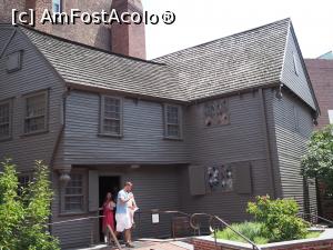 [P09] Casa lui Paul Revere » foto by DanCld
 - 
<span class="allrVoted glyphicon glyphicon-heart hidden" id="av1101889"></span>
<a class="m-l-10 hidden" id="sv1101889" onclick="voting_Foto_DelVot(,1101889,9314)" role="button">șterge vot <span class="glyphicon glyphicon-remove"></span></a>
<a id="v91101889" class=" c-red"  onclick="voting_Foto_SetVot(1101889)" role="button"><span class="glyphicon glyphicon-heart-empty"></span> <b>LIKE</b> = Votează poza</a> <img class="hidden"  id="f1101889W9" src="/imagini/loader.gif" border="0" /><span class="AjErrMes hidden" id="e1101889ErM"></span>