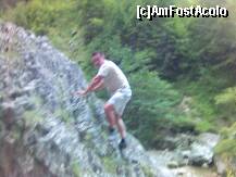 [P06] Excursie la Cheile Bicazului - 2006 - un mic ragaz inainte de cucerirea acelei stanci » foto by valimi
 - 
<span class="allrVoted glyphicon glyphicon-heart hidden" id="av166243"></span>
<a class="m-l-10 hidden" id="sv166243" onclick="voting_Foto_DelVot(,166243,9349)" role="button">șterge vot <span class="glyphicon glyphicon-remove"></span></a>
<a id="v9166243" class=" c-red"  onclick="voting_Foto_SetVot(166243)" role="button"><span class="glyphicon glyphicon-heart-empty"></span> <b>LIKE</b> = Votează poza</a> <img class="hidden"  id="f166243W9" src="/imagini/loader.gif" border="0" /><span class="AjErrMes hidden" id="e166243ErM"></span>