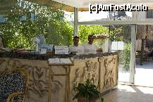 [P05] Receptia Hotel Club Turkuaz Fethiye » foto by rlg
 - 
<span class="allrVoted glyphicon glyphicon-heart hidden" id="av221169"></span>
<a class="m-l-10 hidden" id="sv221169" onclick="voting_Foto_DelVot(,221169,9357)" role="button">șterge vot <span class="glyphicon glyphicon-remove"></span></a>
<a id="v9221169" class=" c-red"  onclick="voting_Foto_SetVot(221169)" role="button"><span class="glyphicon glyphicon-heart-empty"></span> <b>LIKE</b> = Votează poza</a> <img class="hidden"  id="f221169W9" src="/imagini/loader.gif" border="0" /><span class="AjErrMes hidden" id="e221169ErM"></span>
