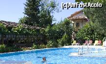 [P06] Piscina hotelului » foto by rlg
 - 
<span class="allrVoted glyphicon glyphicon-heart hidden" id="av221170"></span>
<a class="m-l-10 hidden" id="sv221170" onclick="voting_Foto_DelVot(,221170,9357)" role="button">șterge vot <span class="glyphicon glyphicon-remove"></span></a>
<a id="v9221170" class=" c-red"  onclick="voting_Foto_SetVot(221170)" role="button"><span class="glyphicon glyphicon-heart-empty"></span> <b>LIKE</b> = Votează poza</a> <img class="hidden"  id="f221170W9" src="/imagini/loader.gif" border="0" /><span class="AjErrMes hidden" id="e221170ErM"></span>